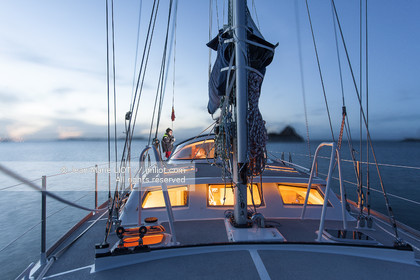 VOILE MAGAZINE 10 09