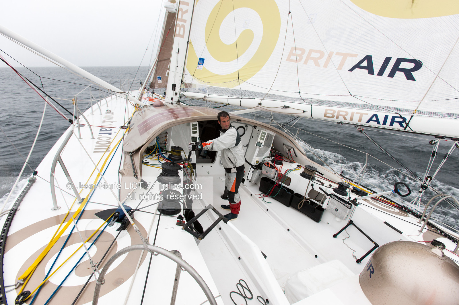 SAILING ARMEL LE CLEACH BRIT AIR IMOCA