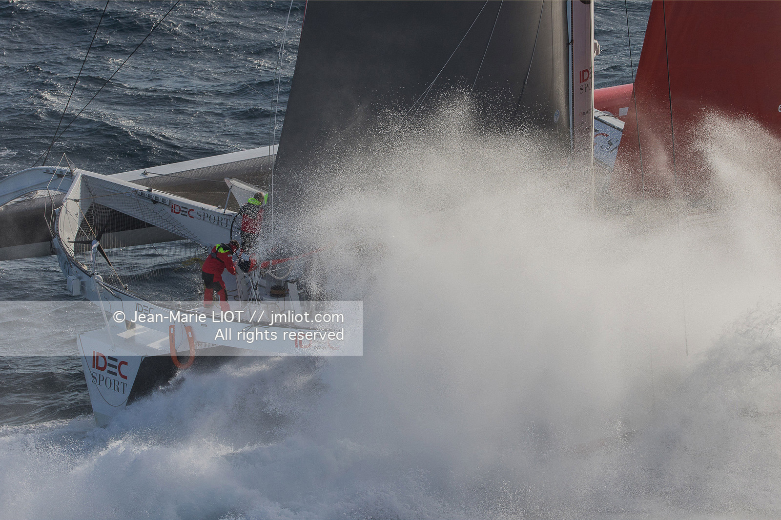MAXI TRIMARAN IDEC SPORT 2015 - BANQUE D'IMAGES