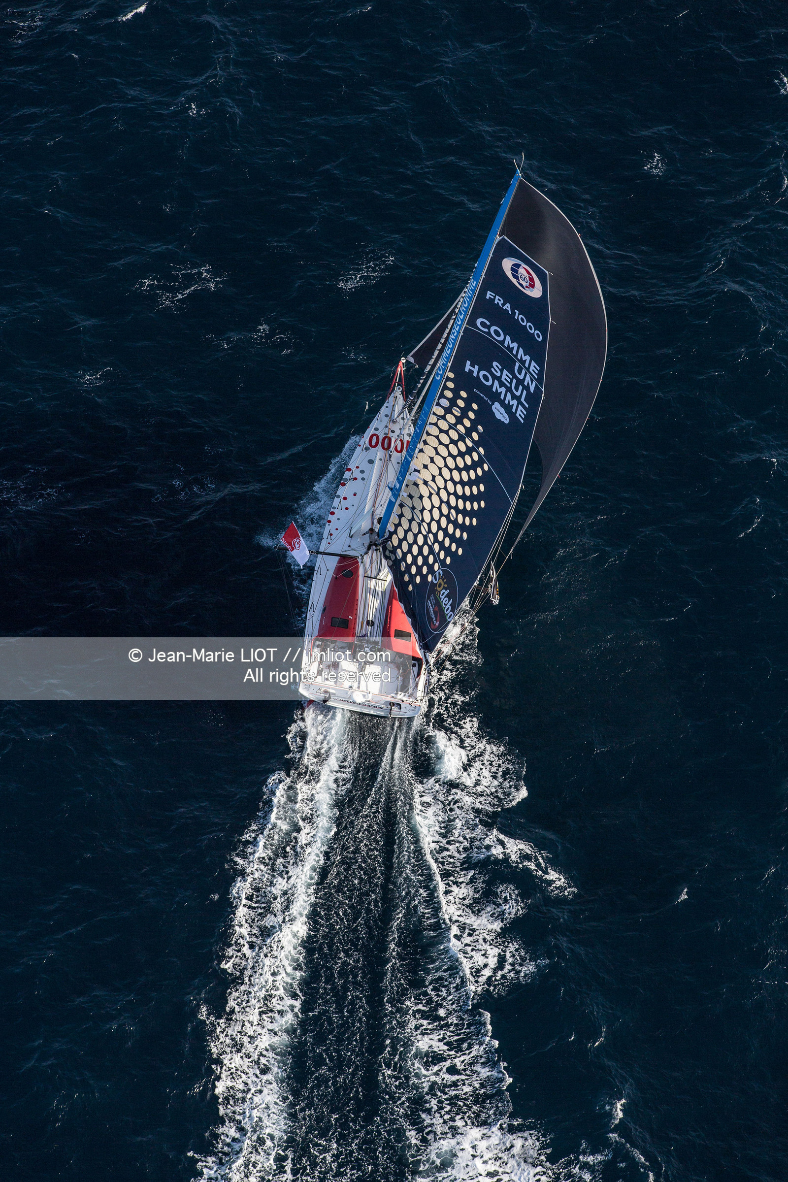 ERIC BELLION - COMME UN SEUL HOMME - VENDEE GLOBE 2016-2017