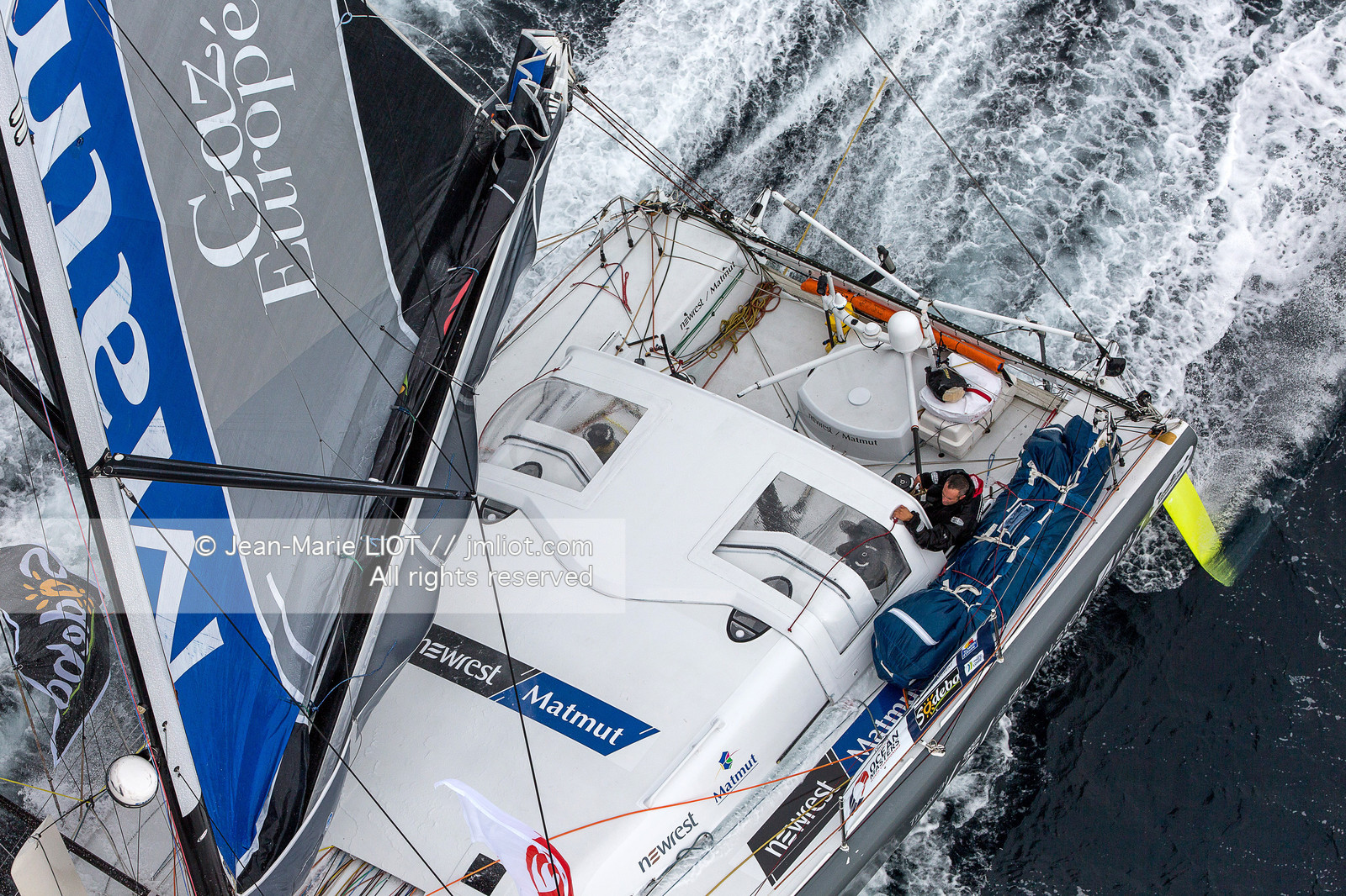 FABRICE AMEDEO - NEWREST-MATMUT - VENDEE GLOBE 2016-2017