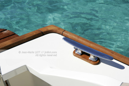 ACCASTILLAGE-ELECTRONIQUE-MECANIQUE-PLAISANCE