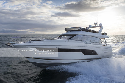 PRESTIGE YACHTS - PRESTIGE 630