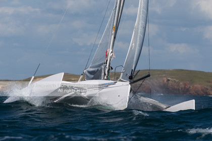 VOILE MAGAZINE - CORSAIR CRUZE 970