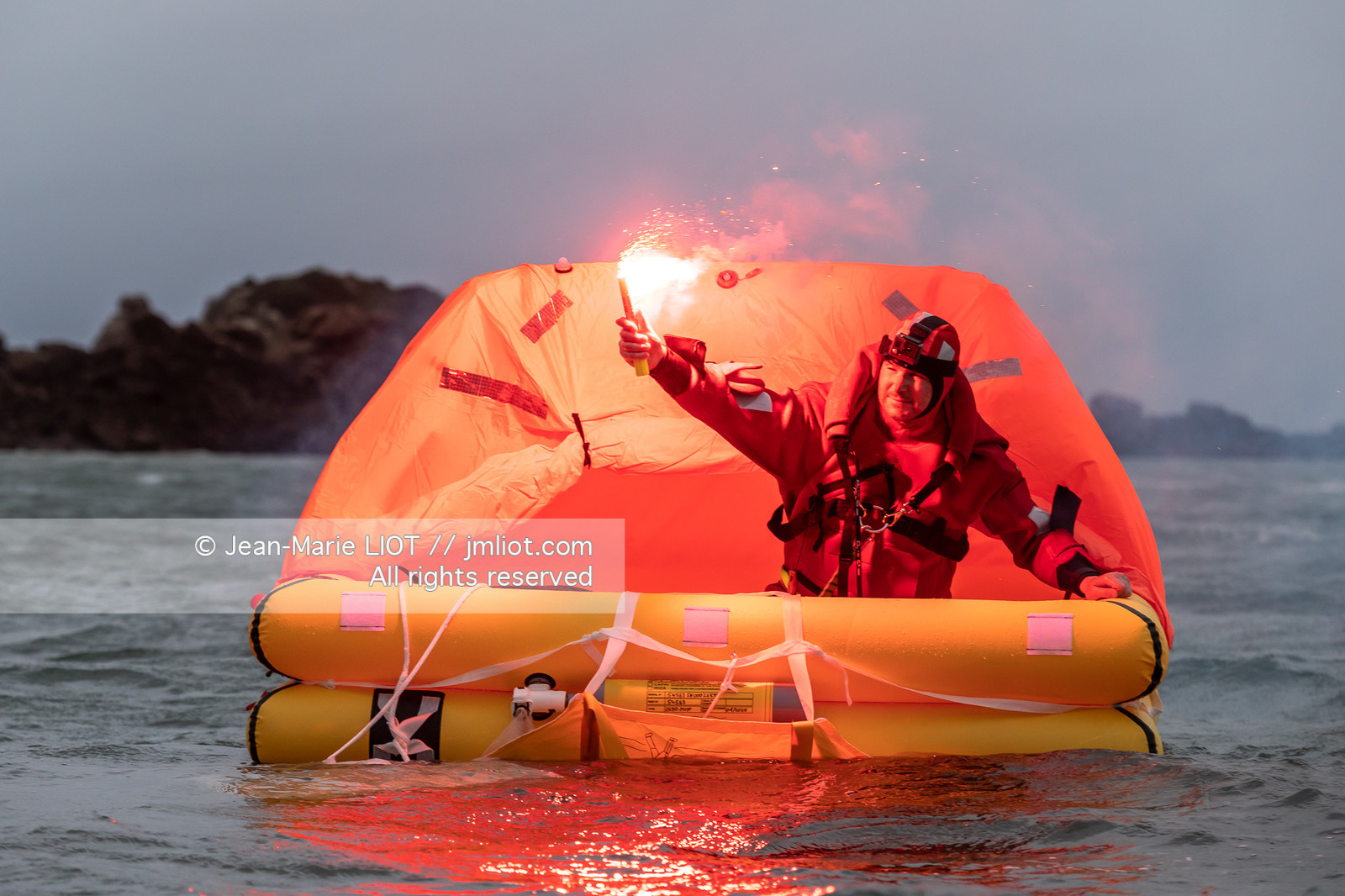 RADEAUX DE SURVIE - COMPARATIF