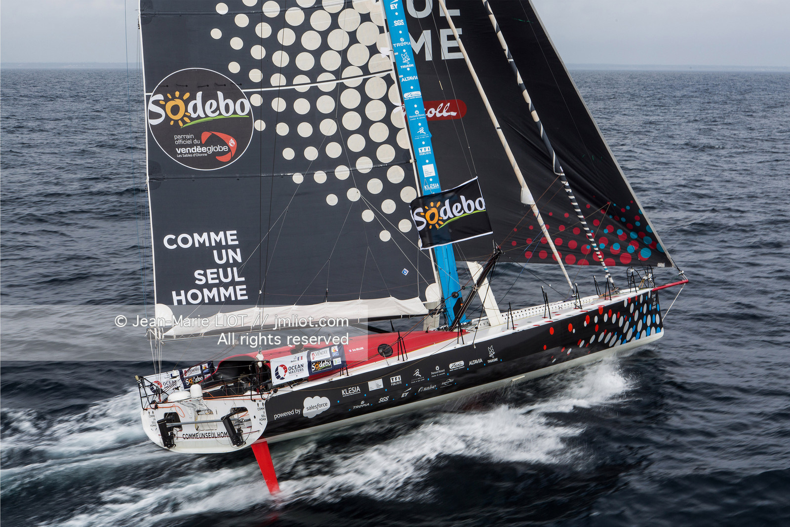 ERIC BELLION - COMME UN SEUL HOMME - VENDEE GLOBE 2016-2017