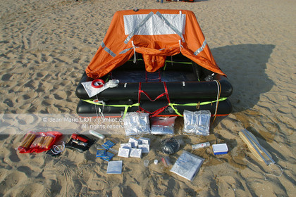 ACCASTILLAGE-ELECTRONIQUE-MECANIQUE-PLAISANCE