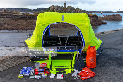 RADEAUX DE SURVIE - COMPARATIF