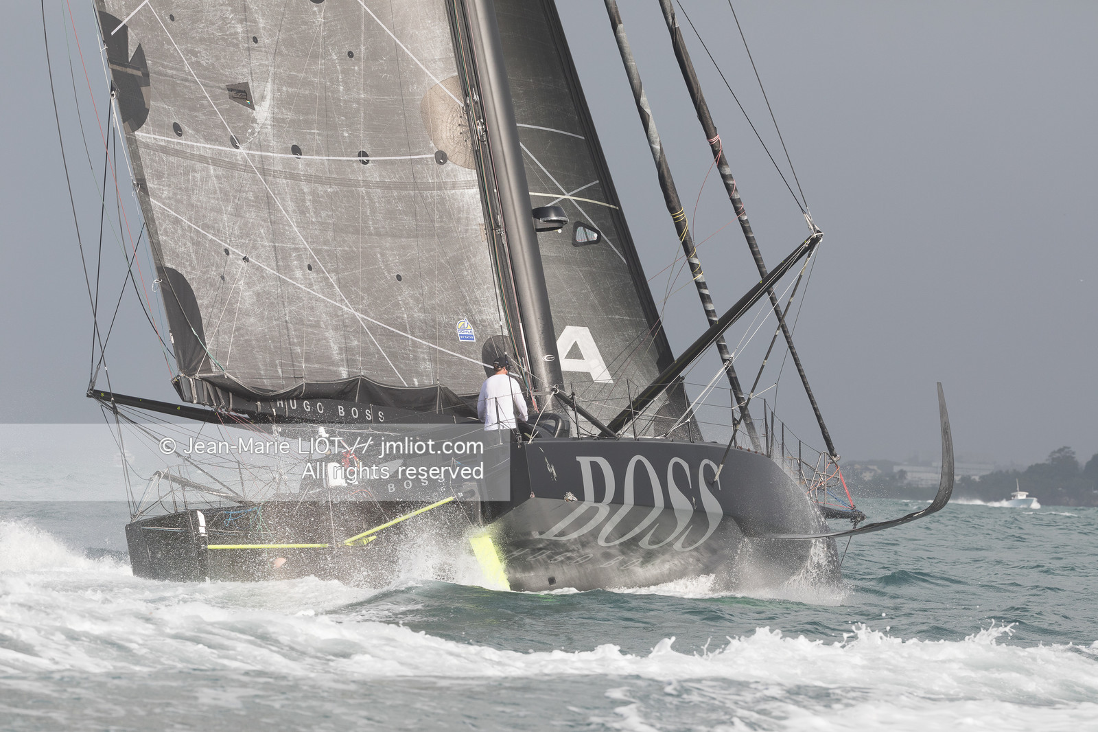 ALEX THOMSON - ROUTE DU RHUM 2018 - ARRIVEE