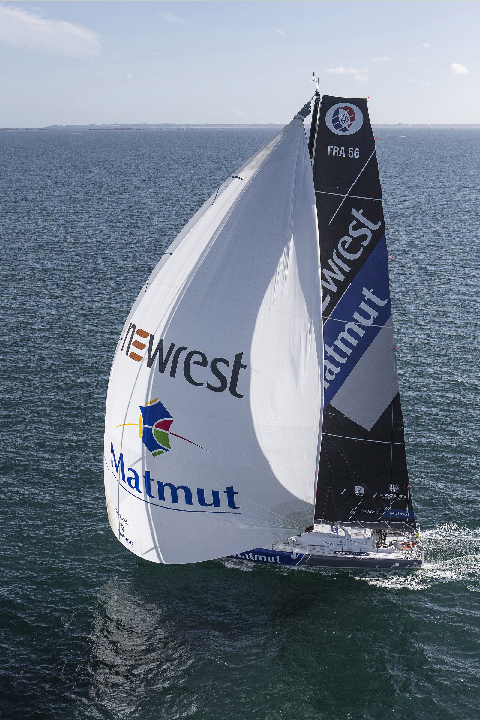 IMOCA 60 PIEDS NEWREST MATMUT - SKIPPER : FABRICE AMEDEO