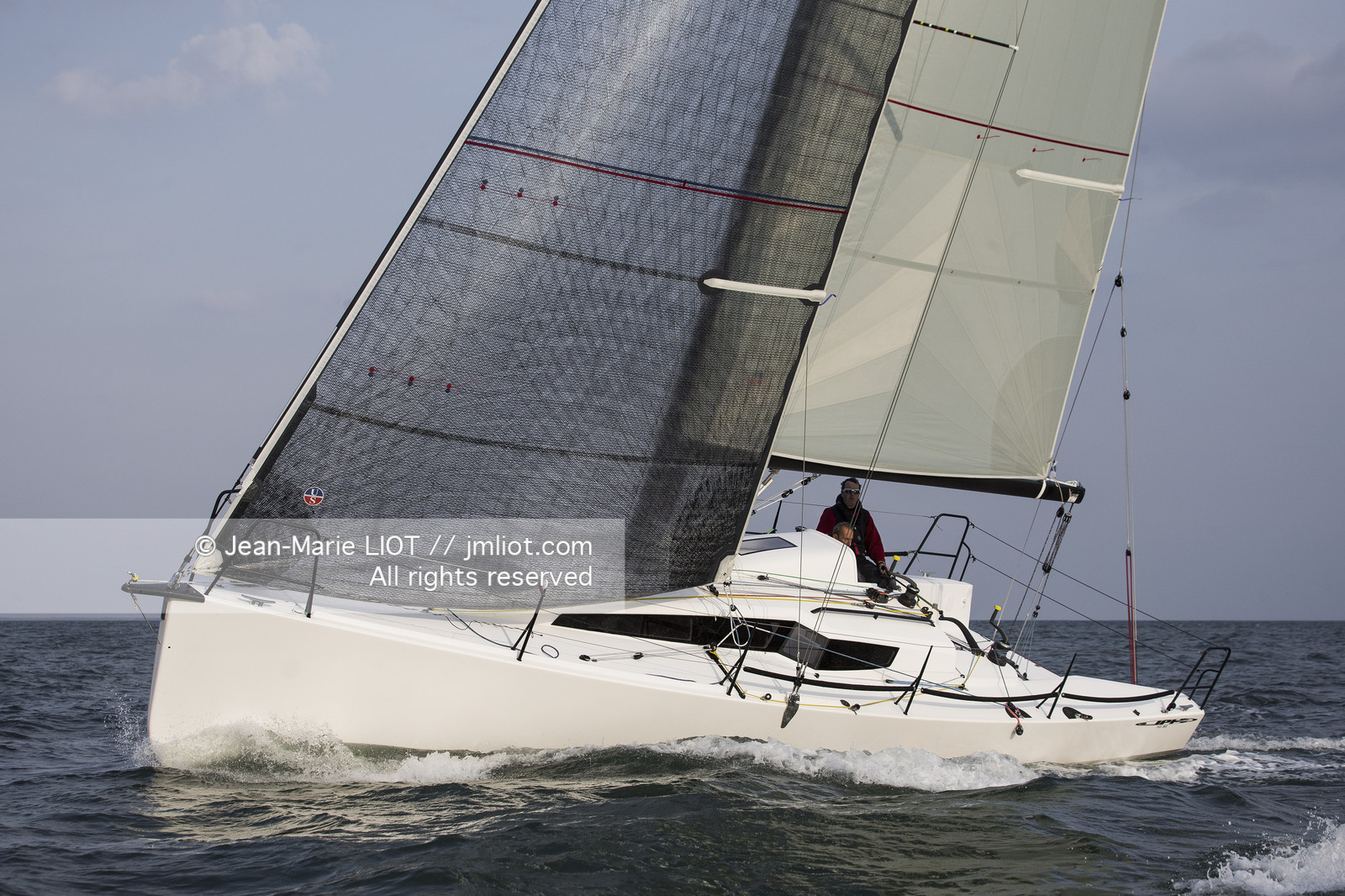 VOILE MAGAZINE - 100 MILLES