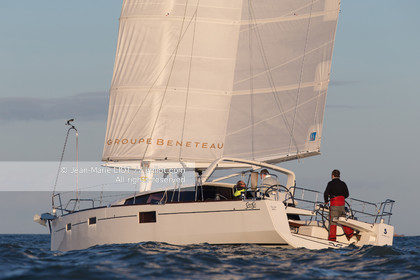 BENETEAU - MAT AUTO PORTE