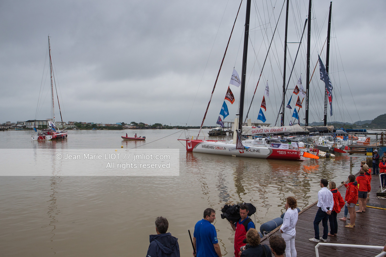 Itajaï (Brazil) le 13 novembre 2015, arrivée de Bertrand de broc et Marc Guillemot à bord de l'imoca MACSF. Photo © Jean-Marie Liot   DPPI..