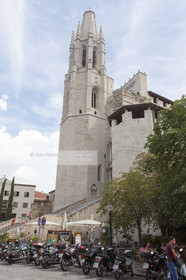 Le village de Begur et ses plages constituent l'un des lieux les plus touristique de la Costa Brava..La cote de begur bénéficie d'un littoral d'une grande beauté composé de falaises, de criques d'eau cristallines, de pinedes.....Photo © Jean-Marie Liot.