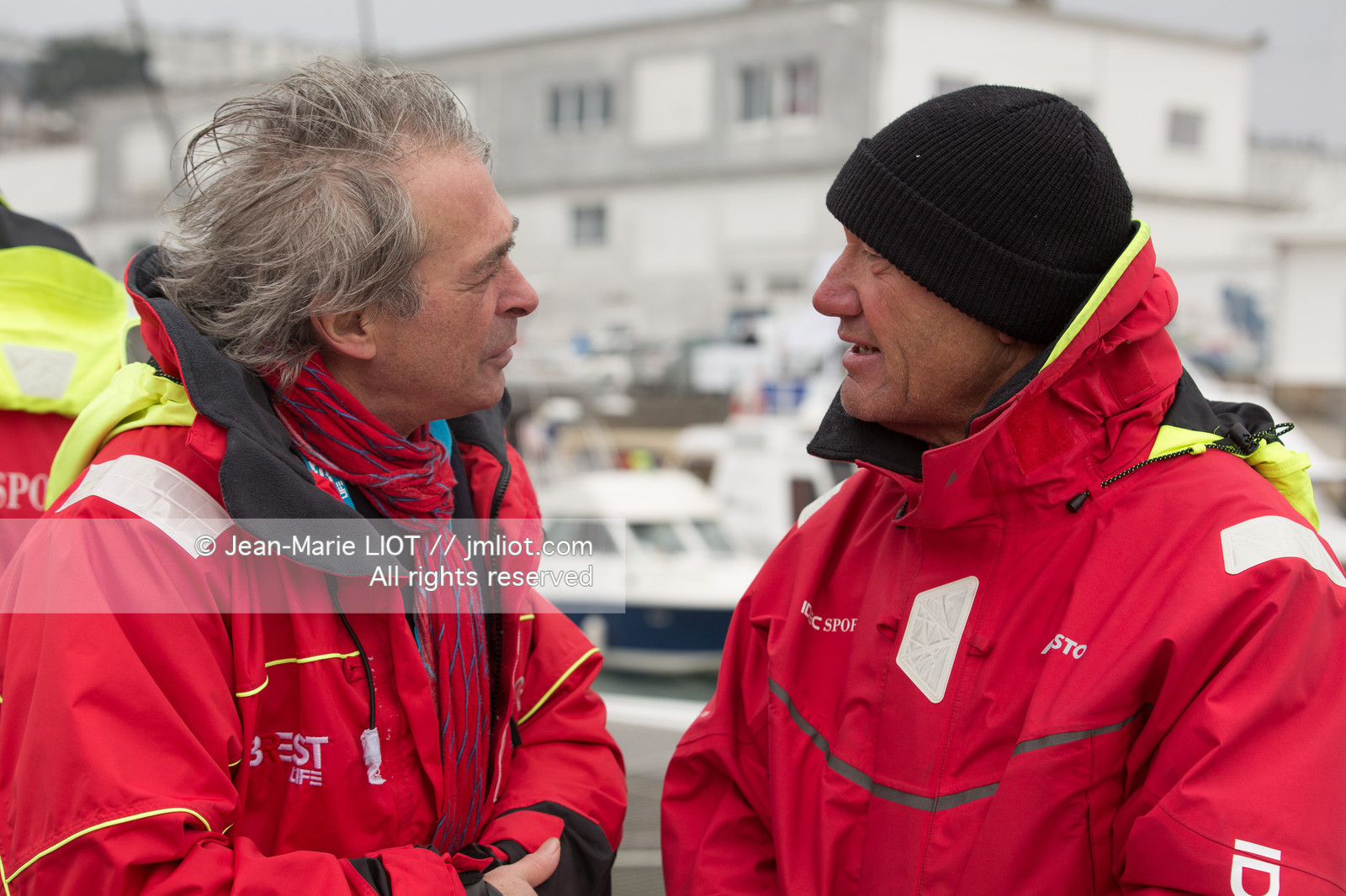 IDEC SPORT- ARRIVEE  RECORD TROPHEE JULES VERNE