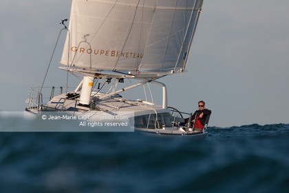 BENETEAU - MAT AUTO PORTE