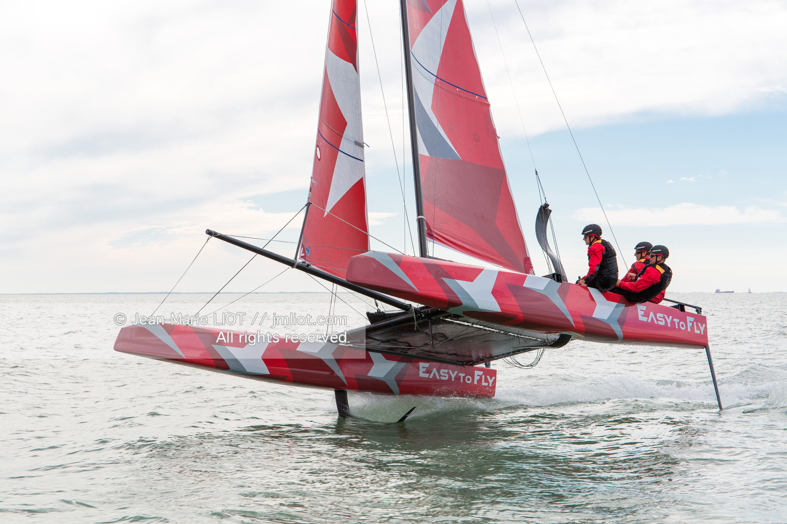 EASY TO FLY - EYOTY 2016