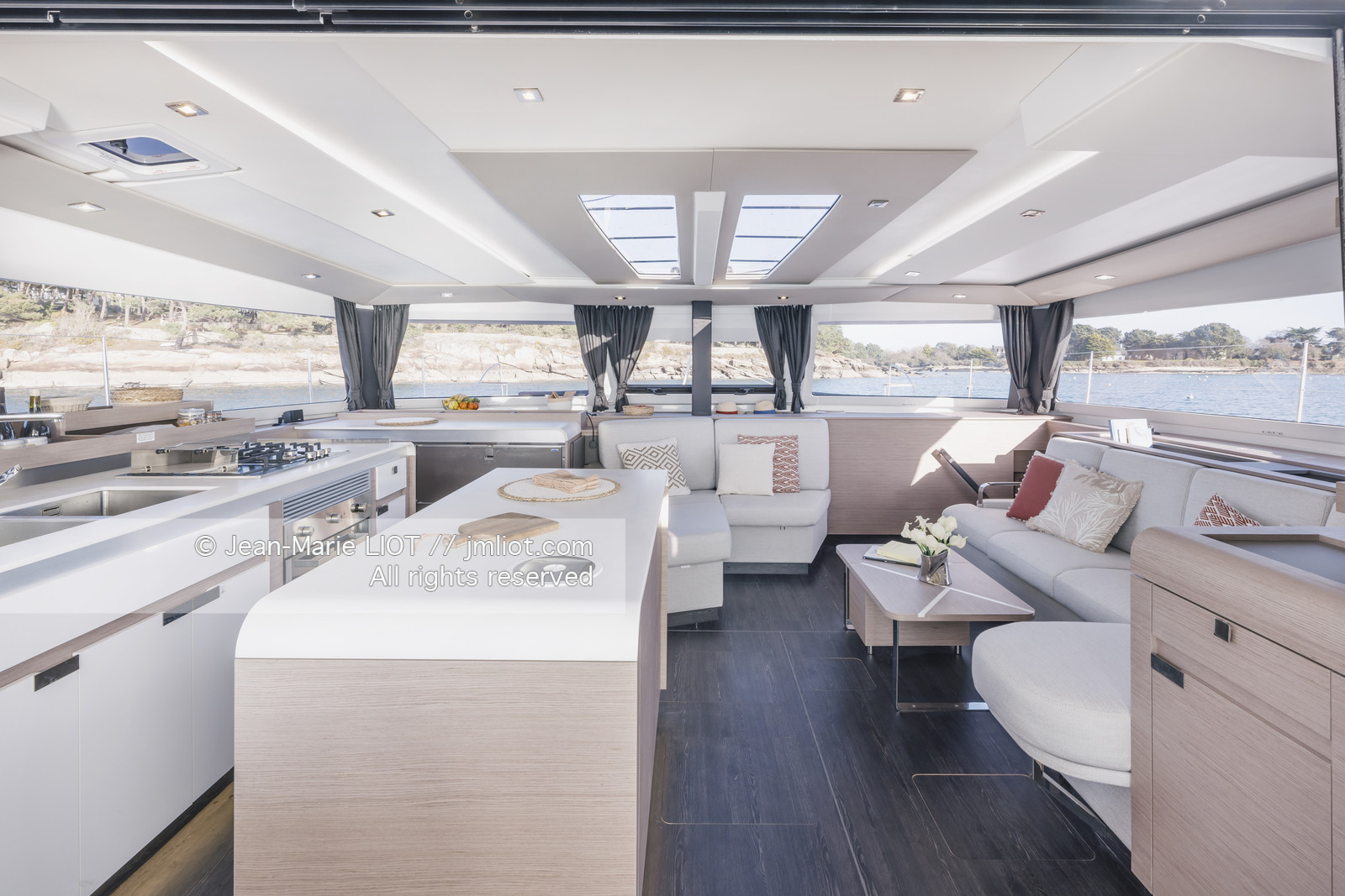 FOUTAINE PAJOT 2022 - AURA 51