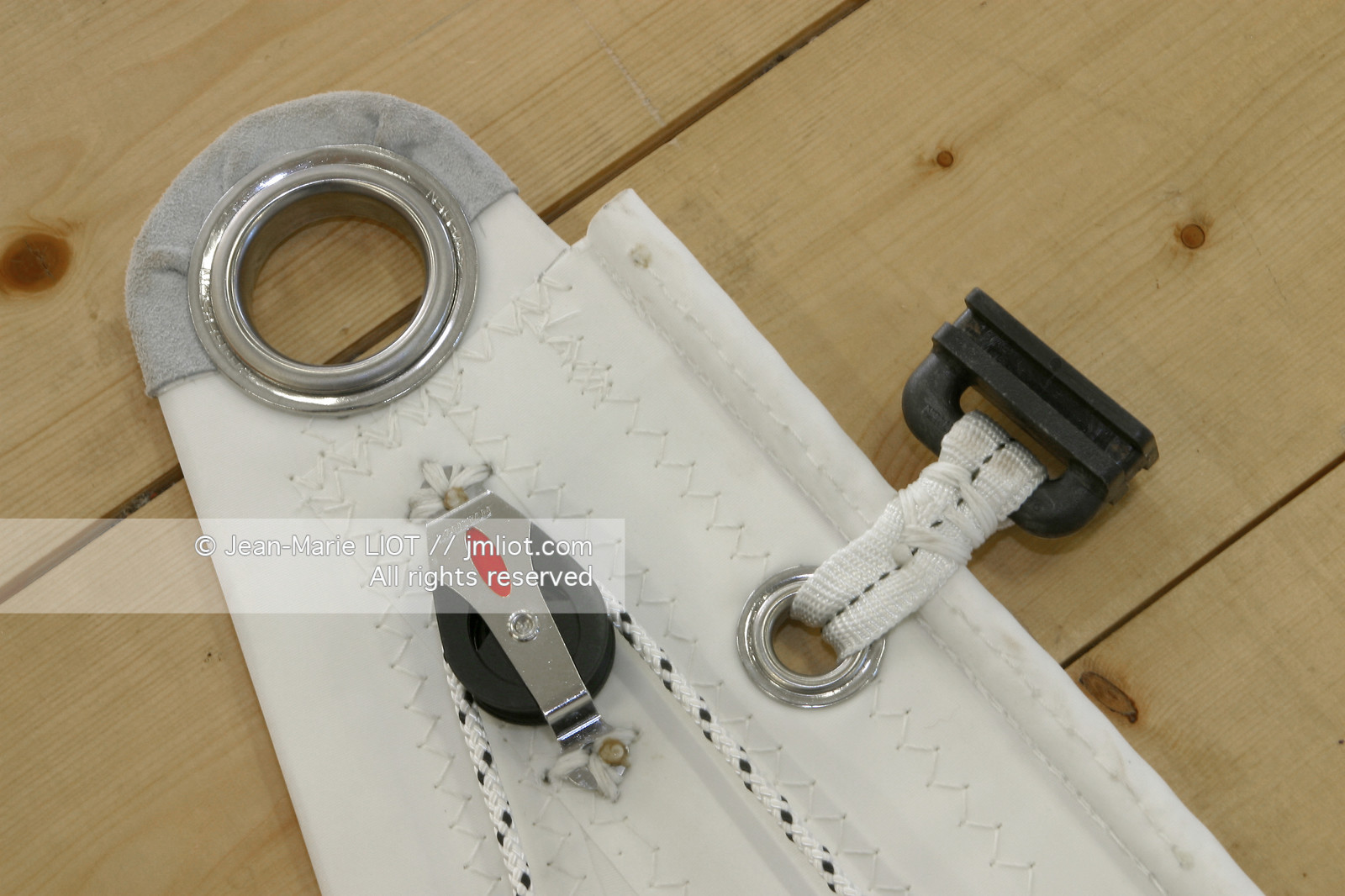 ACCASTILLAGE-ELECTRONIQUE-MECANIQUE-PLAISANCE