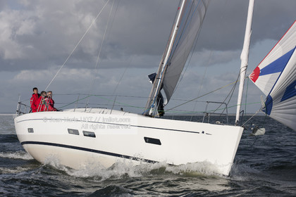 VOILE MAGAZINE - 100 MILLES A BORD