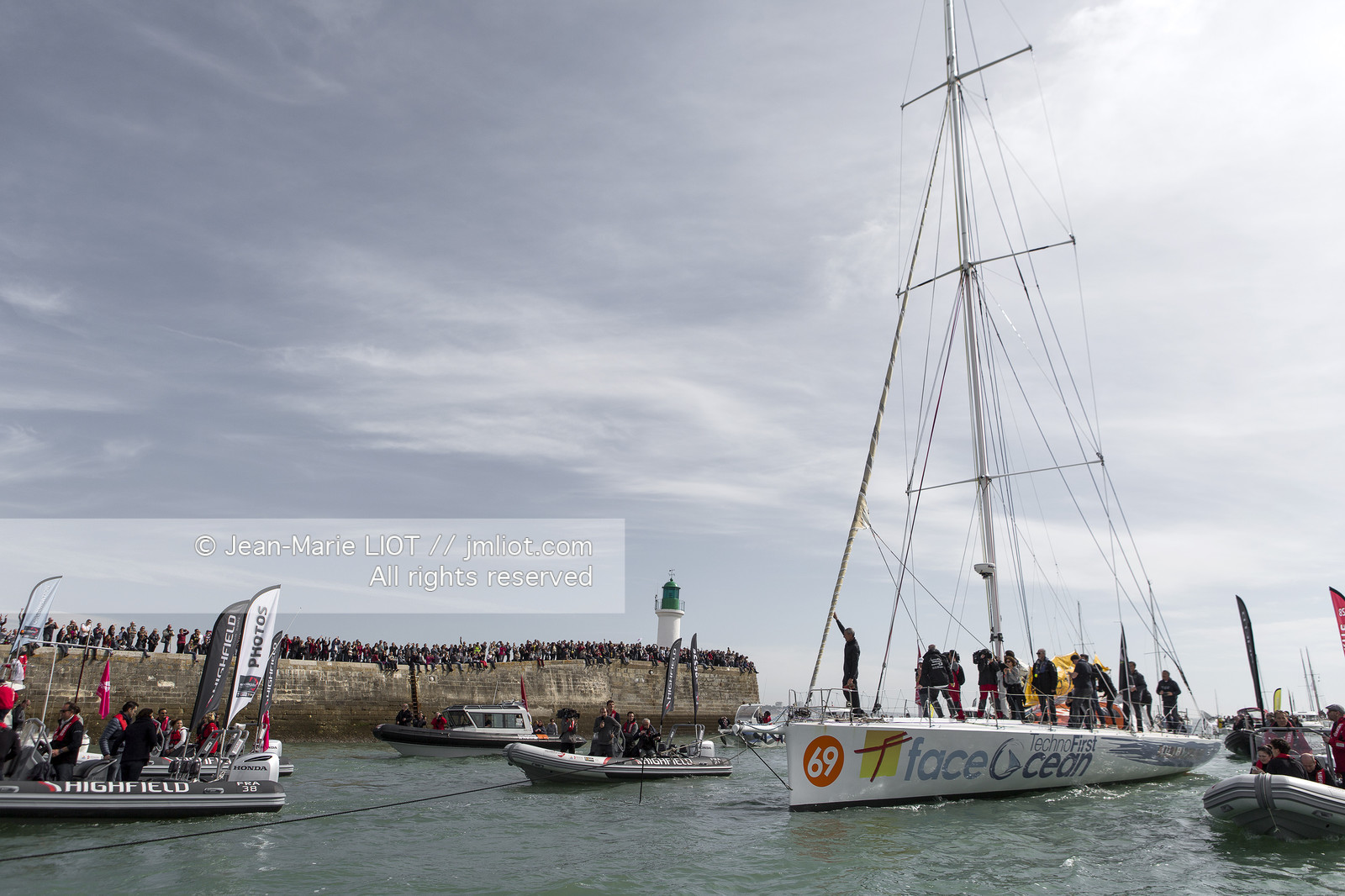 VENDEE GLOBE 2016-2017 - SEBASTIEN DESTREMAU - TECHNOFIRST - ARRIVEE