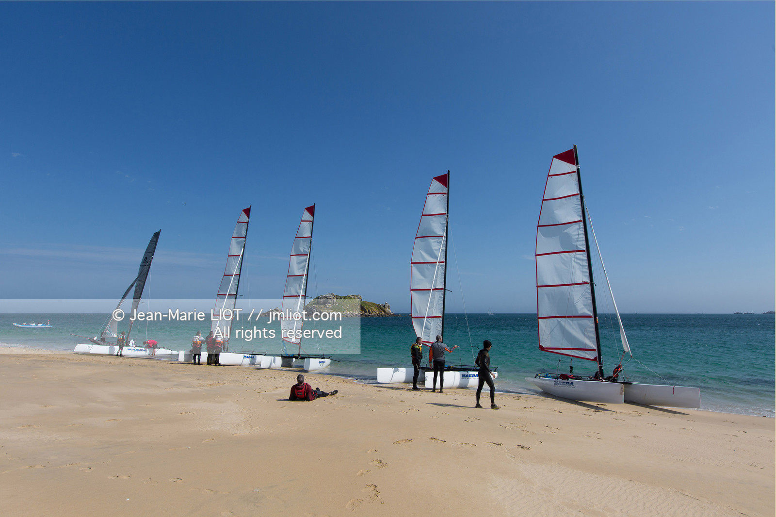 VOILES ET VOILIERS - RAID CATA EN BRETAGNE SUD