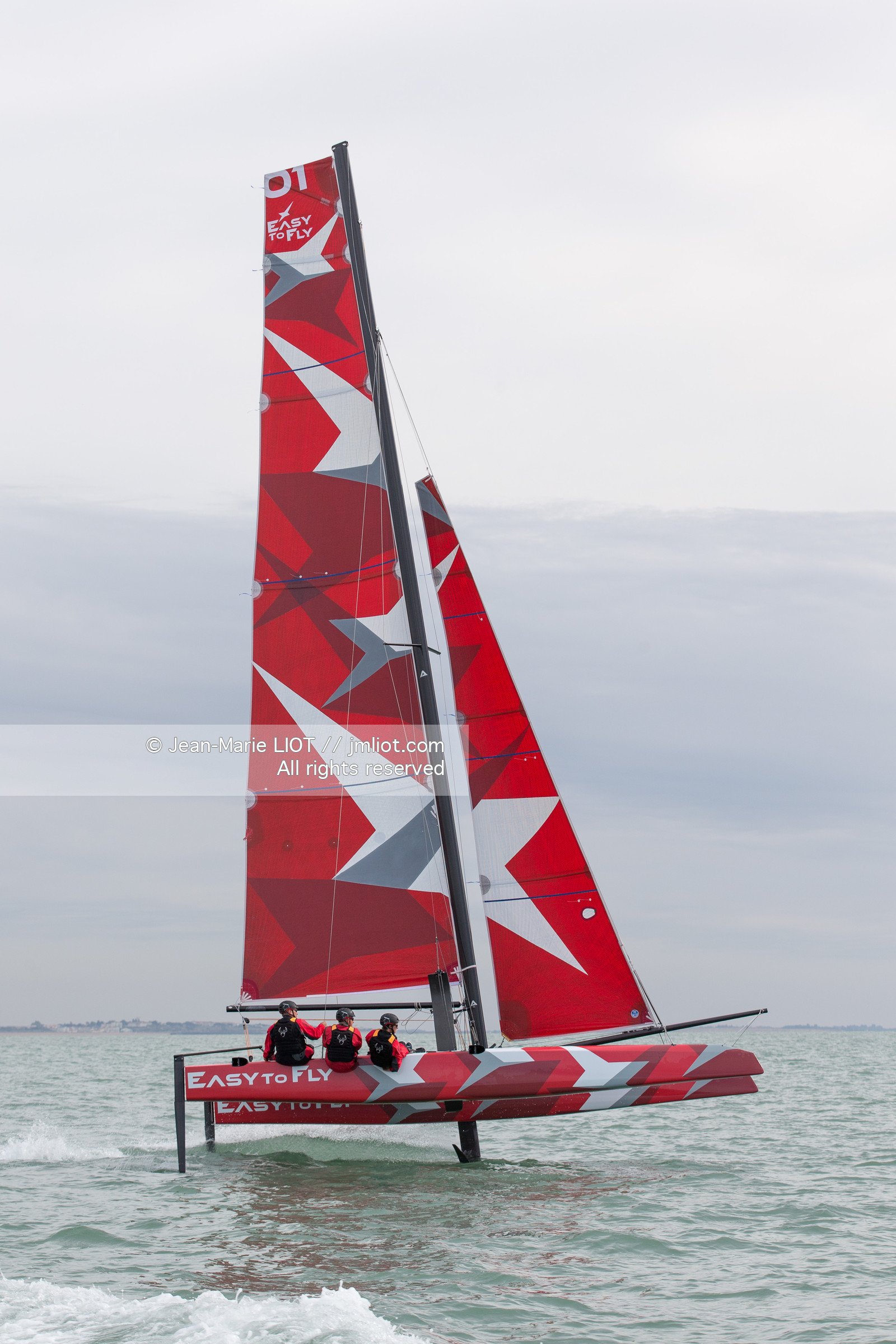 EASY TO FLY - EYOTY 2016