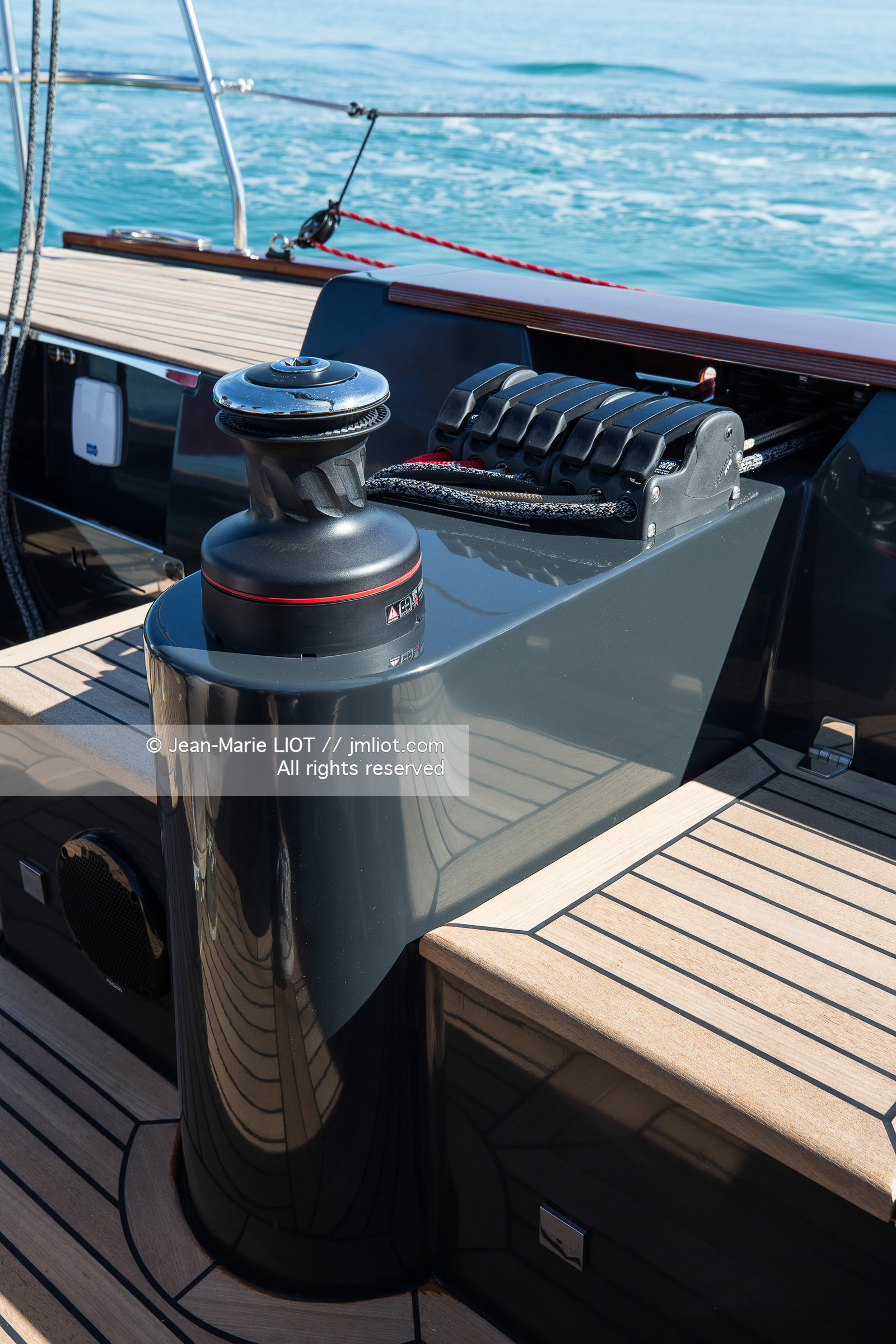 CLASSIC BOATS - TOFINOU 10.C