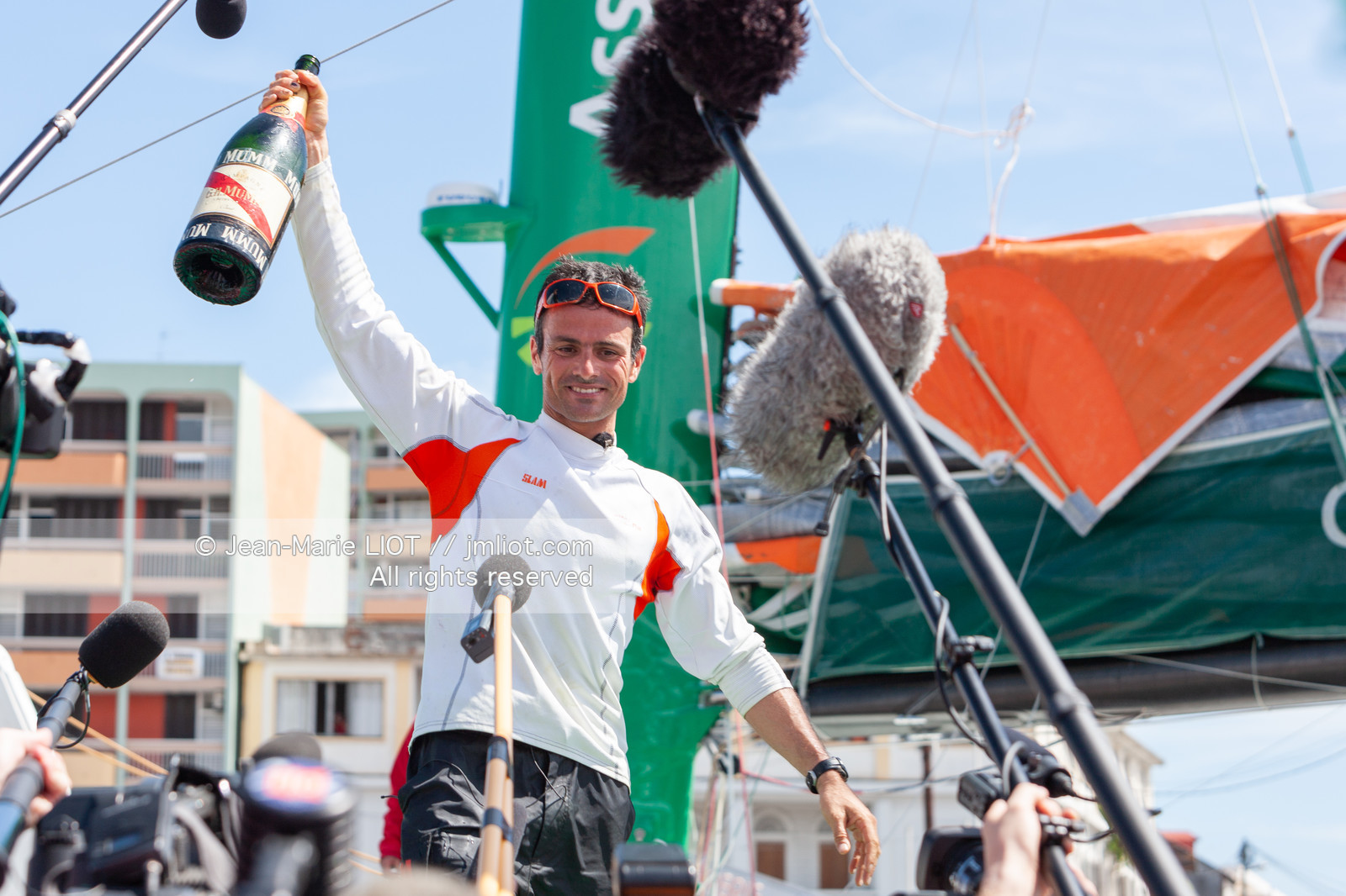 ROUTE DU RHUM 2010 - FRANCK CAMMAS - ARRIVEE