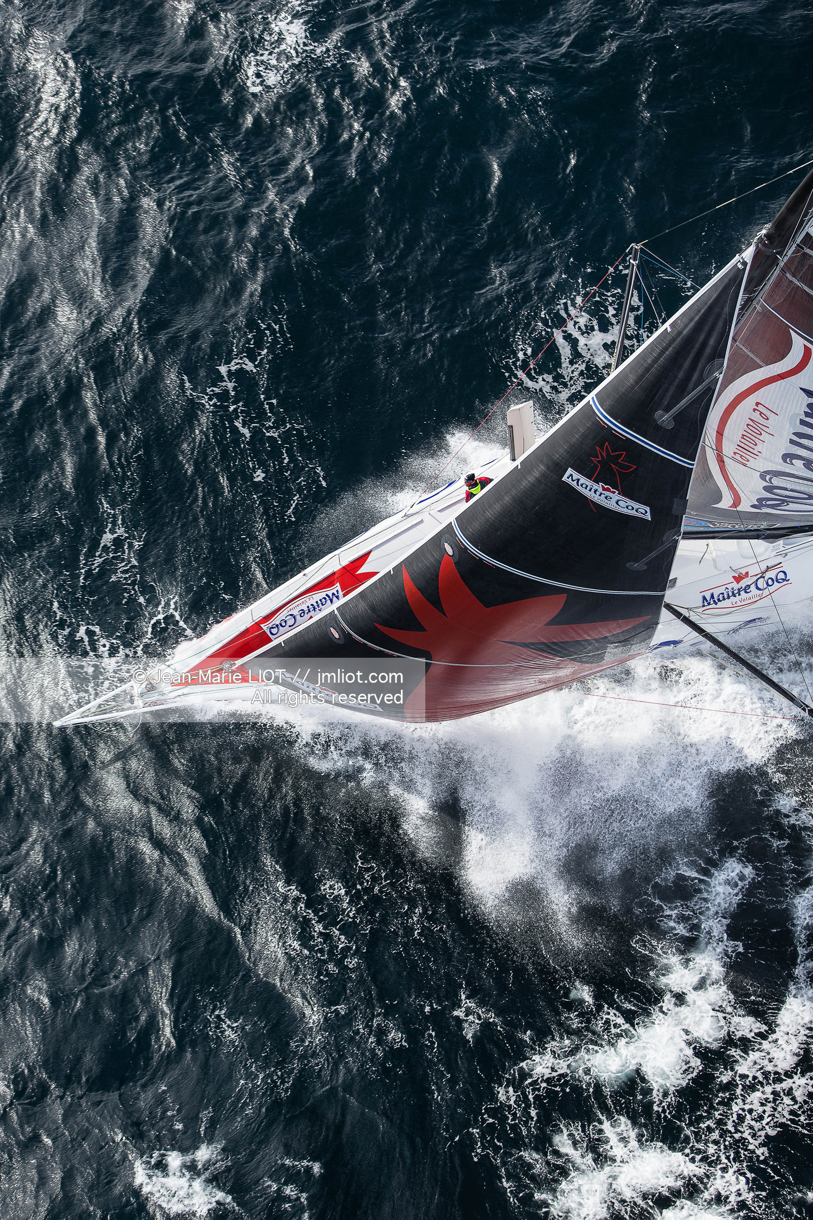 IMOCA MAITRE COQ - JEREMIE BEYOU.