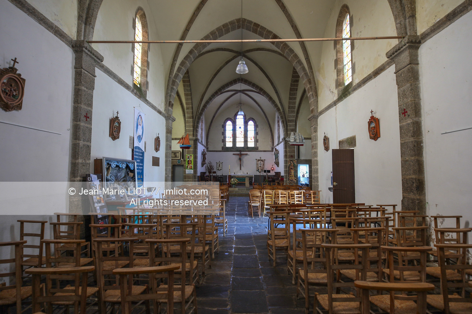 VOIILES ET VOILIERS - ILES OUBLIEES - ILE DE MOLENE