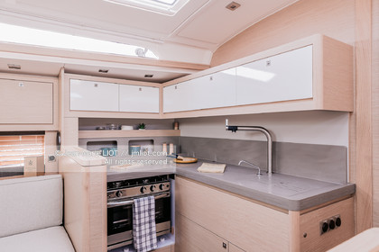 DUFOUR YACHTS - DUFOUR 470