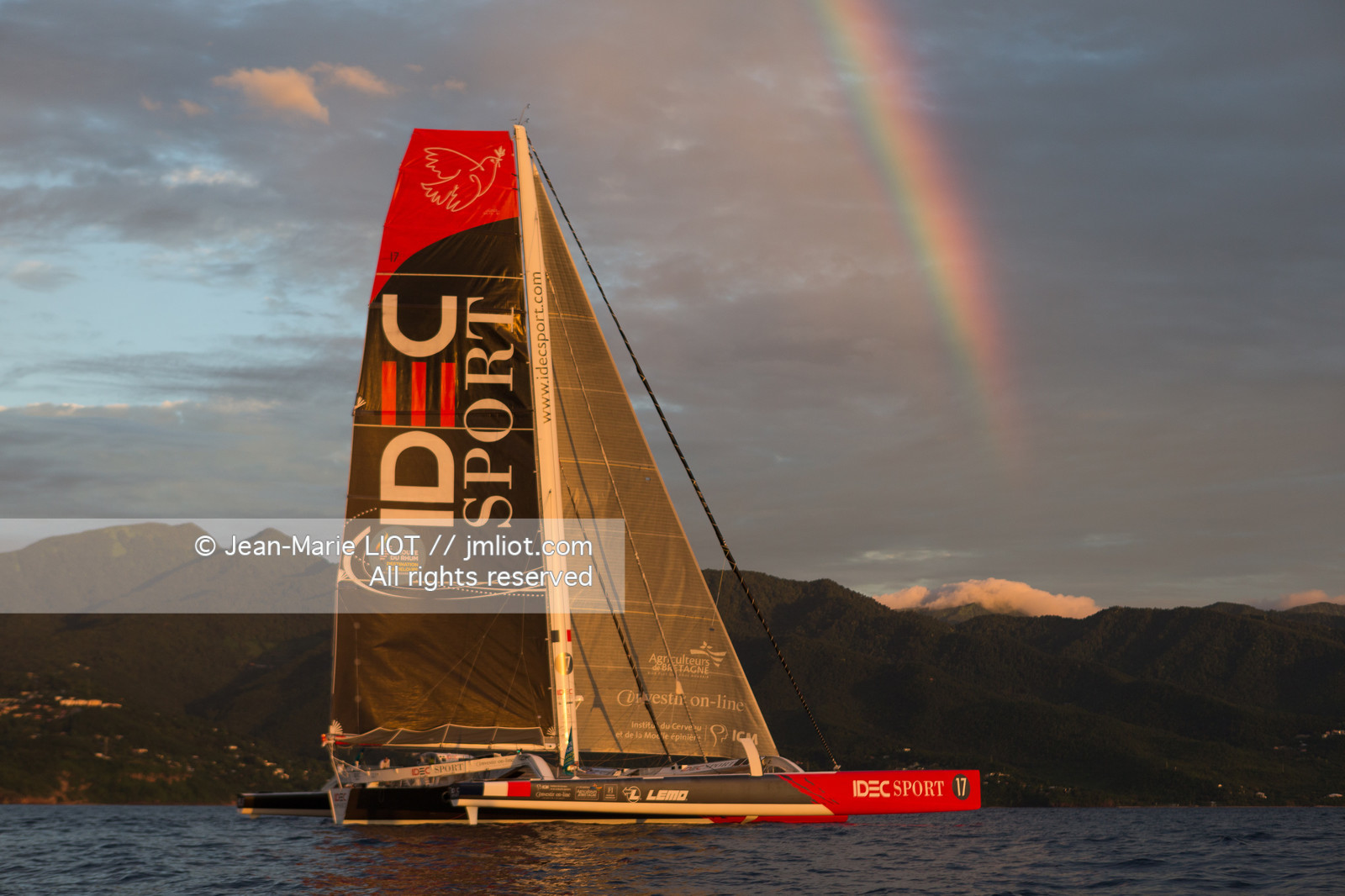 FRANCIS JOYON - ROUTE DU RHUM 2018 - ARRIVEE