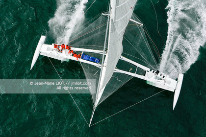 UN VOL EN HYDROPTERE