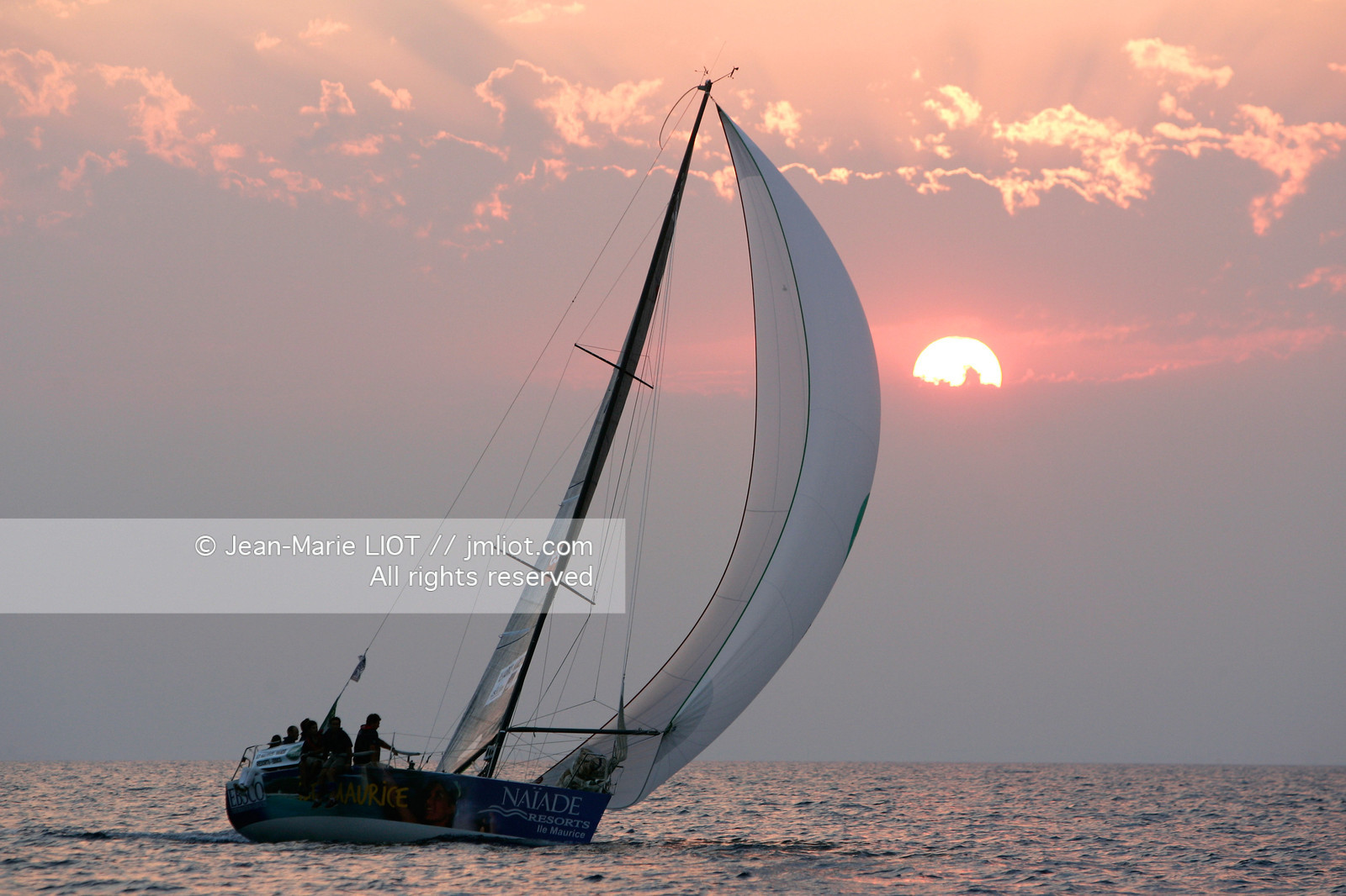 PHOTO © JEAN-MARIE LIOT TFV06.DROITS RÉSERVÉS.TOUR DE FRANCE À LA VOILE 2006.