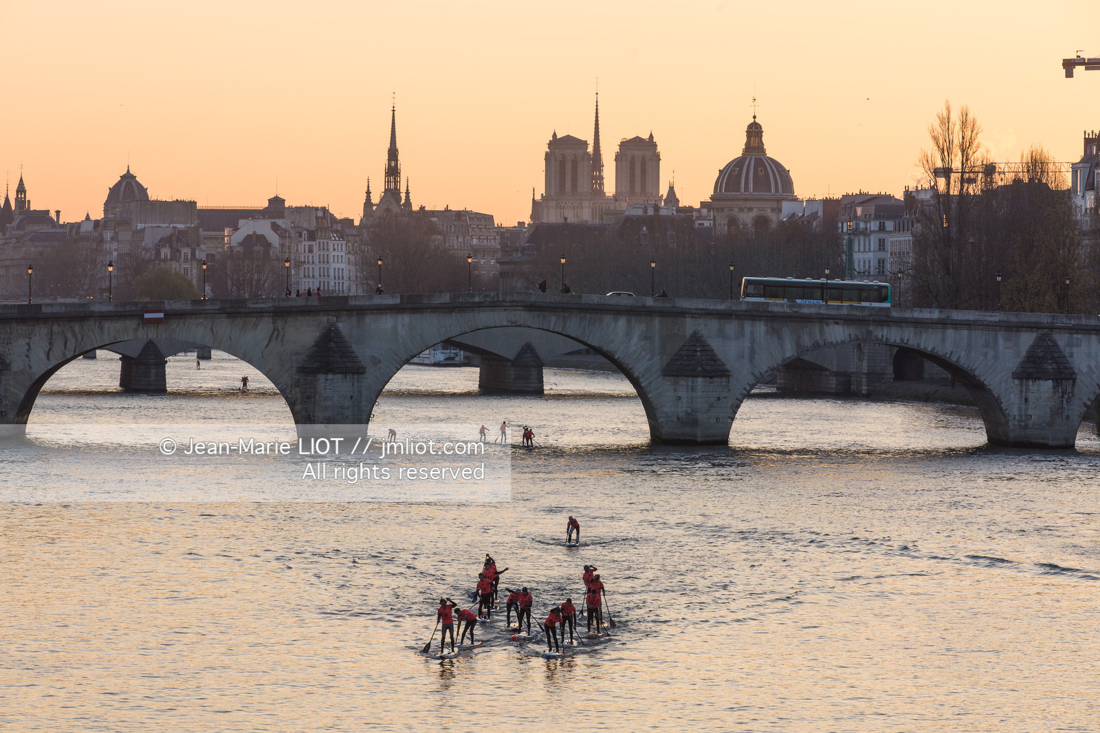 PADDLE - LA SEINE - PARIS