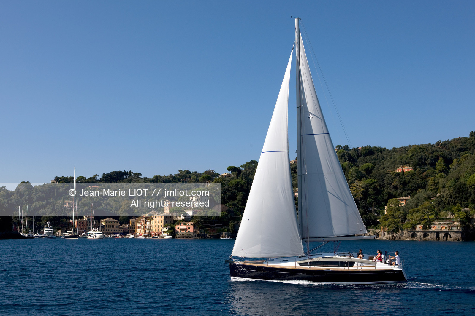 CHANTIER JEANNEAU 2011