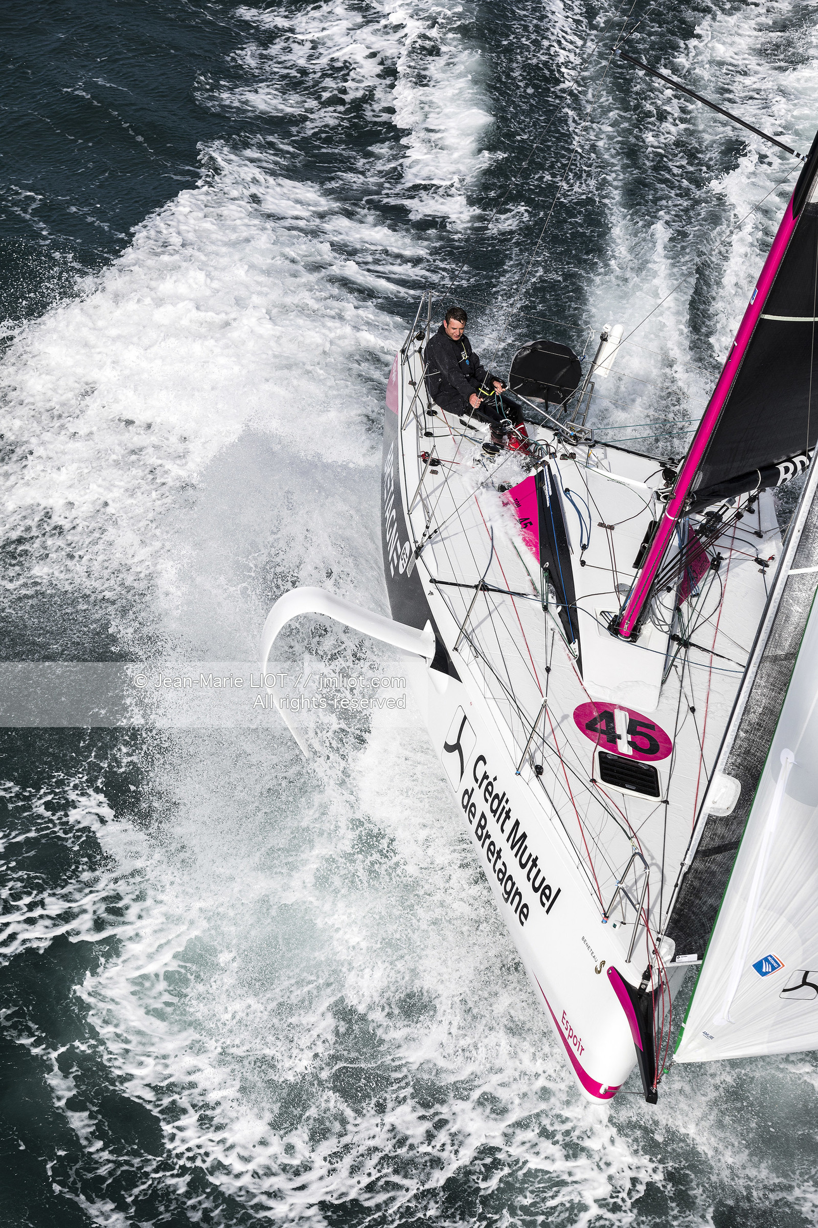 FIGAROS 3 BRETAGNE CMB 2019