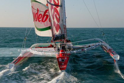 MAXI TRIMARAN SODEBO - THOMAS COVILLE - RECORD TOUR DU MONDE EN SOLITAIRE..