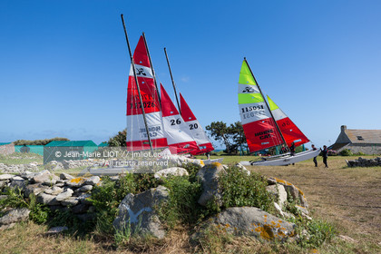 VOILES ET VOILIERS - ECOLE DE VOILE DES GLENANS