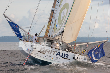 ROUTE DU RHUM 2010 - ARRIVEE DE ARMEL LE CLEAC'H