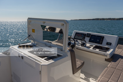 PRESTIGE  YACHT - PRESTIGE 520