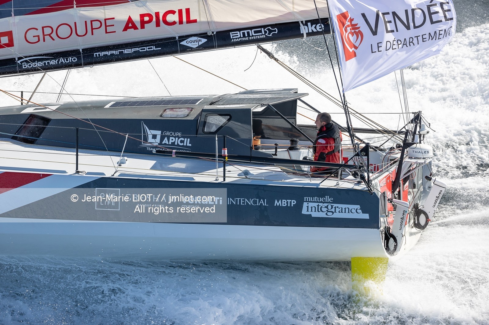 DAMIEN SEGUIN 2020 - IMOCA GROUPE APICIL