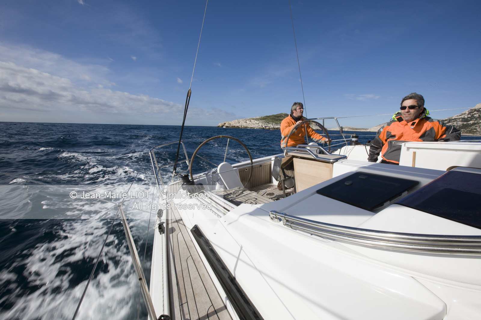 VOILE MAGAZINE - 100 MILLES A BORD