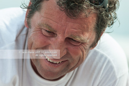 ROUTE DU RHUM 2010 - ARRIVEE DE LIONEL LEMONCHOIS