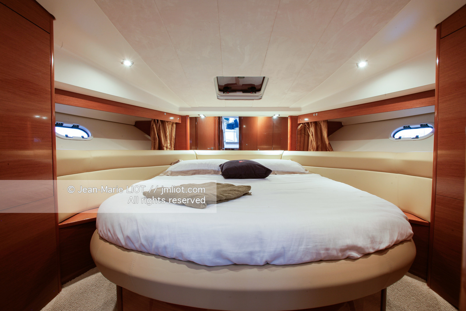 NEPTUNE-PRESTIGE 38S