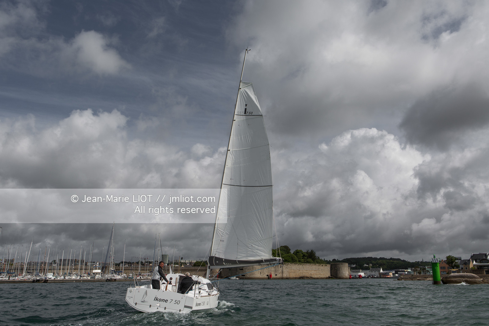 IKONE 750 - YACHT MAGAZINE ALLEMAGNE