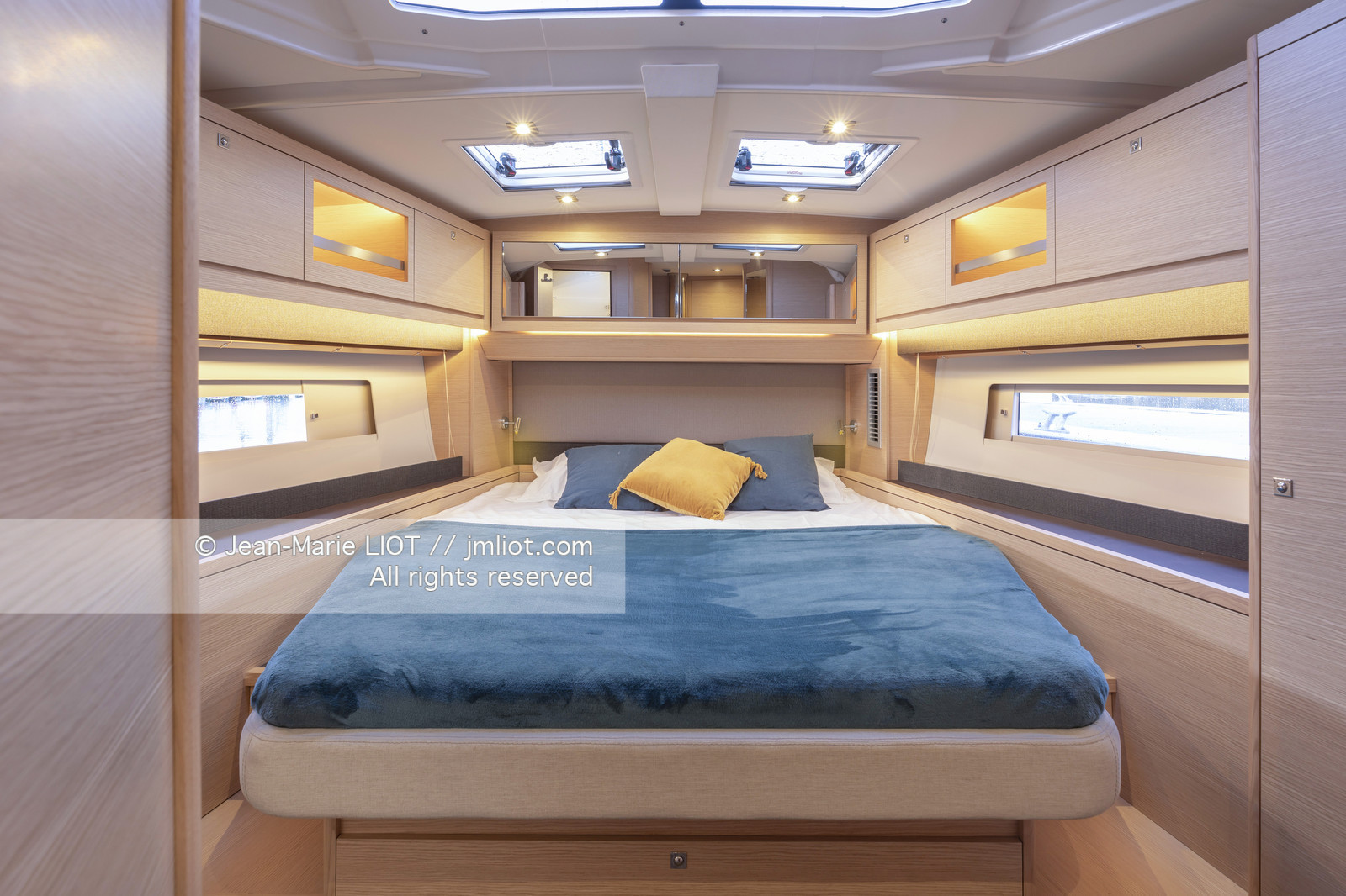 DUFOUR YACHTS - DUFOUR 470