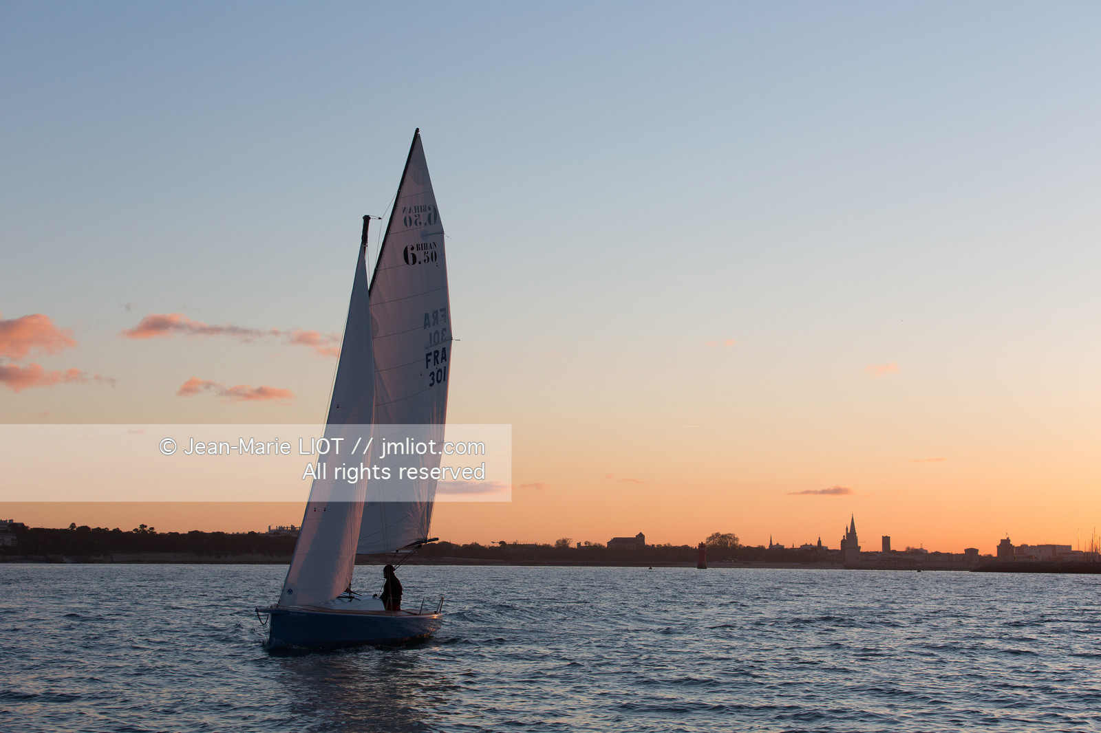 VOILES ET VOILIERS 2016 - LES FORTS DE CHARENTE, BAIE DE LA ROCHELLE EN BIHAN 650