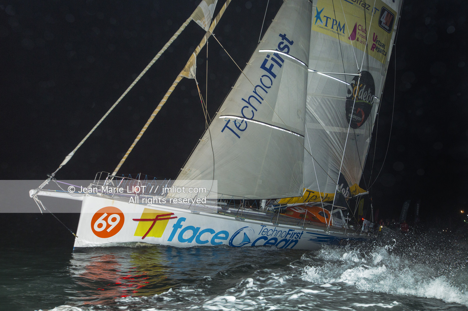 VENDEE GLOBE 2016-2017 - SEBASTIEN DESTREMAU - TECHNOFIRST - ARRIVEE